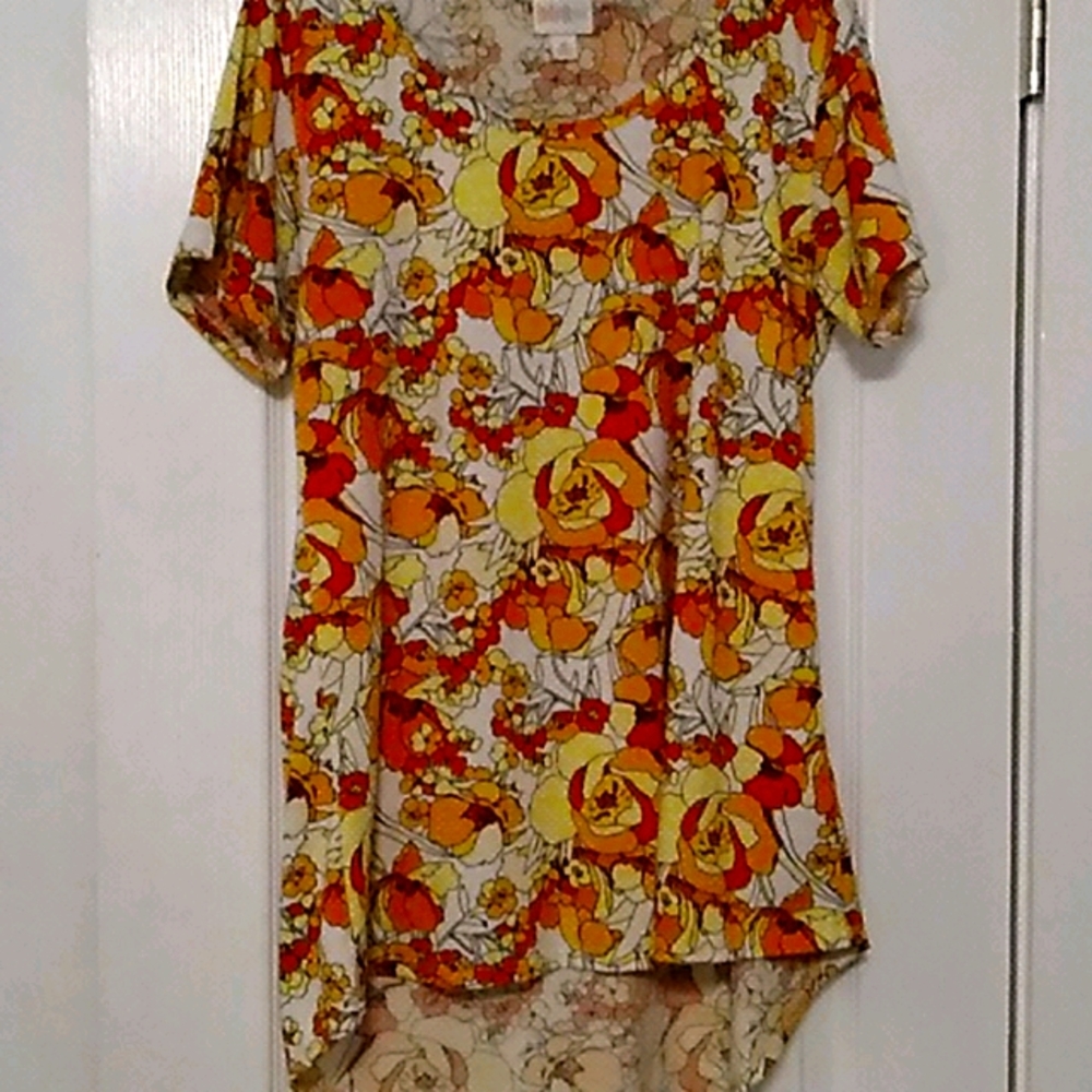 Lularoe Classic Tee